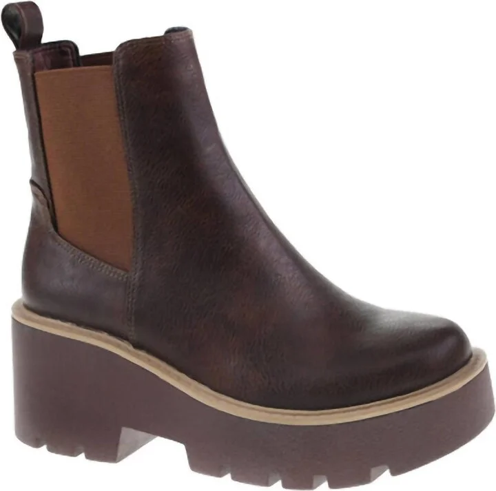 Rabbit Smooth Platform Boots In Brown