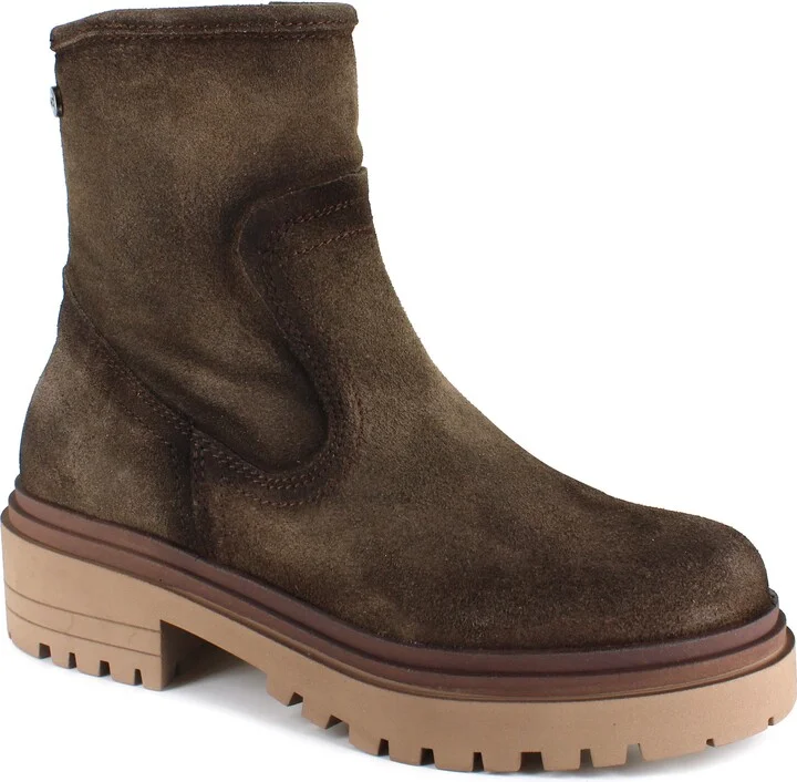 Mocha Suede