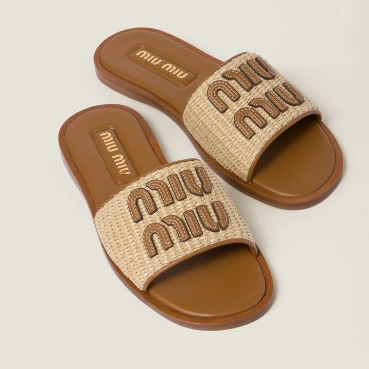 Raffia-effect woven fabric slides - Image 4