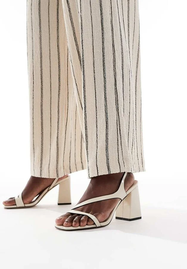 RAID Aubrey block heeled sandals in off white PU - Image 2