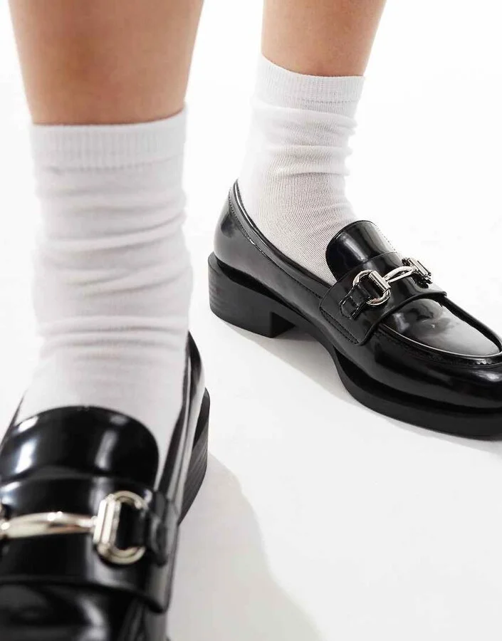 RAID Linette buckle detail loafers in black - Image 4