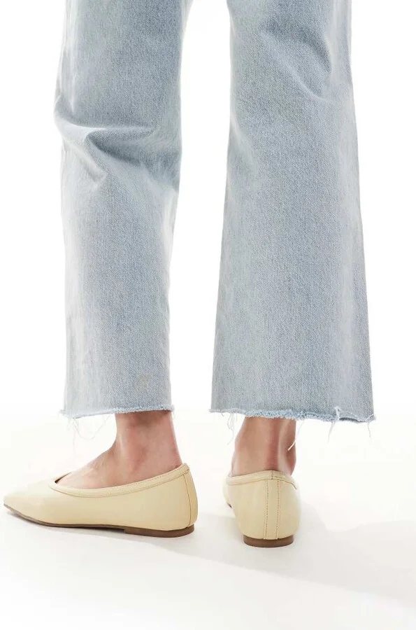 RAID Maryana square toe ballet flats in butter yellow - Image 4