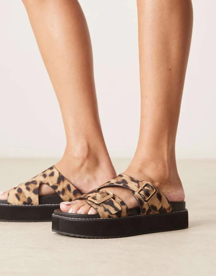 RAID Narina asymmetric double buckle flatform sandals in leopard - Image 3