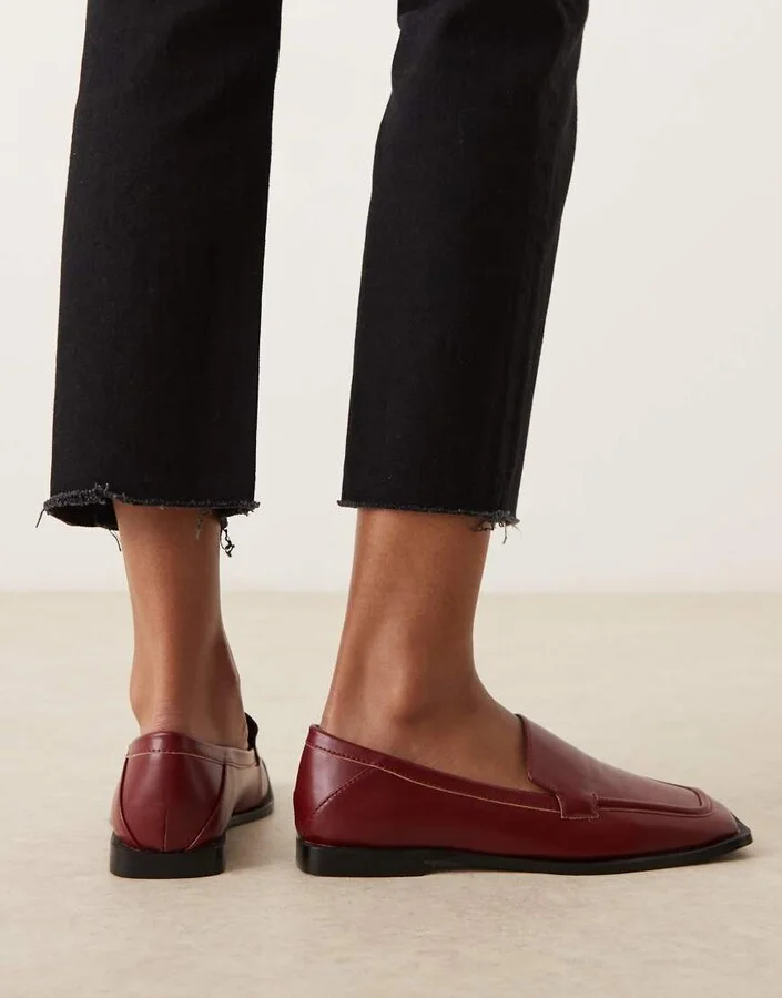 RAID Neely square toe loafers in burgundy - Image 4