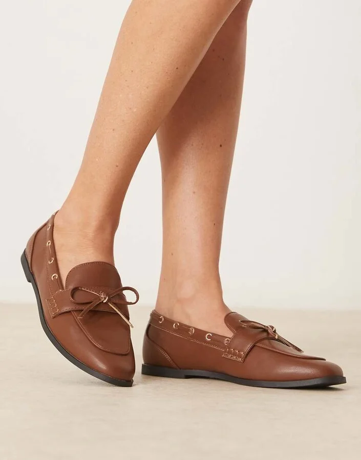 RAID Nico boat loafers with bow in tan brown - Image 3