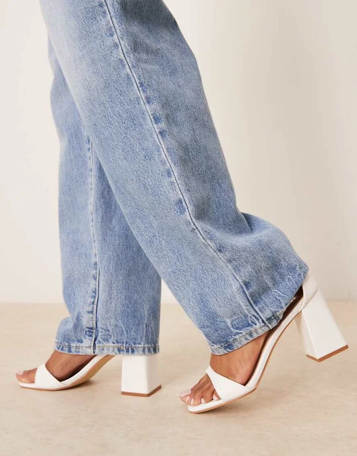 Raid Niya mid block heel sandals in white - Image 2