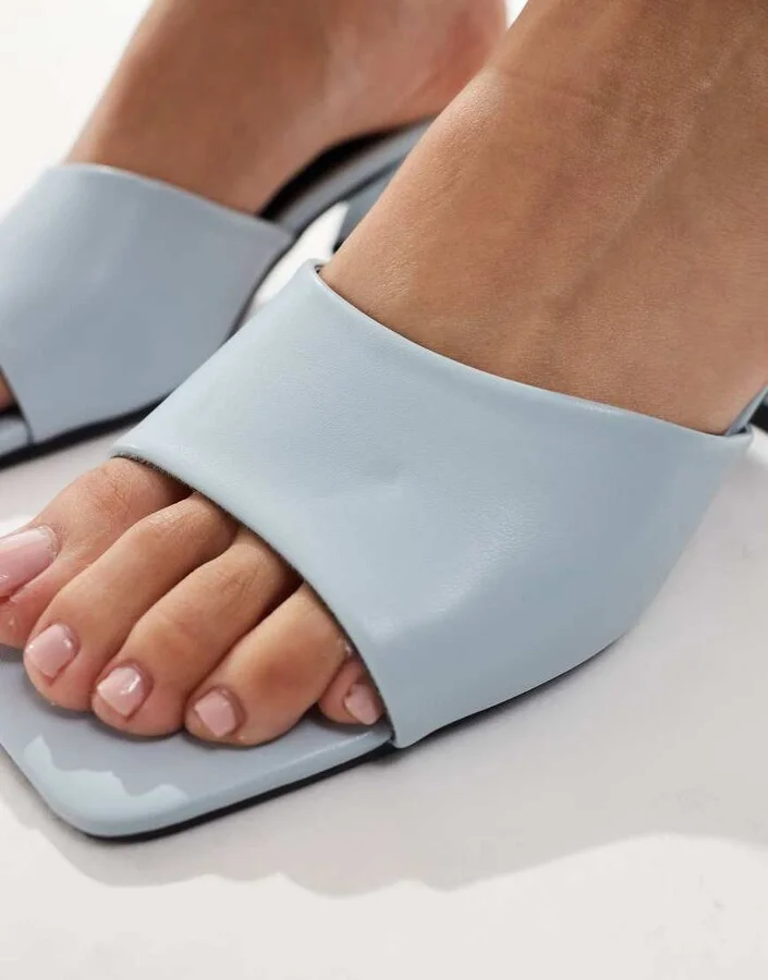 RAID Saanvi block heeled mules in baby blue - Image 3