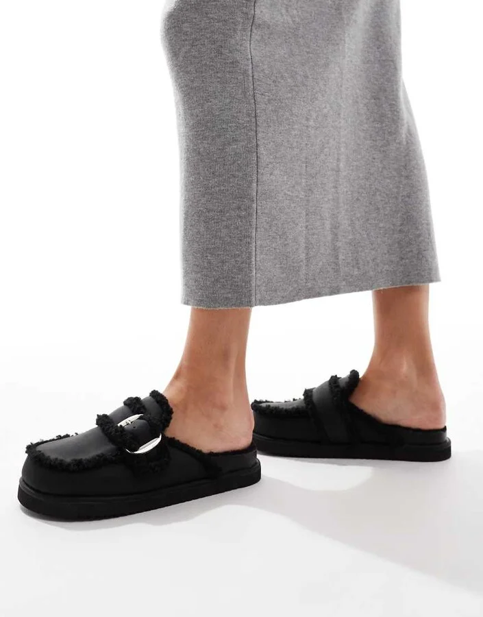 RAID Wide Fit Kylie teddy mules in black - Image 2