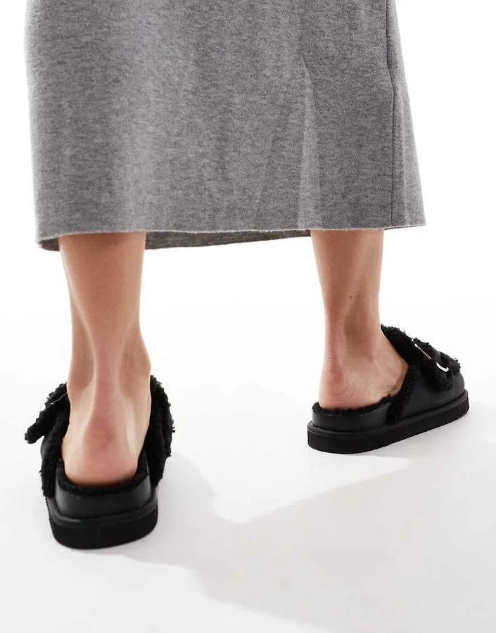 RAID Wide Fit Kylie teddy mules in black - Image 4