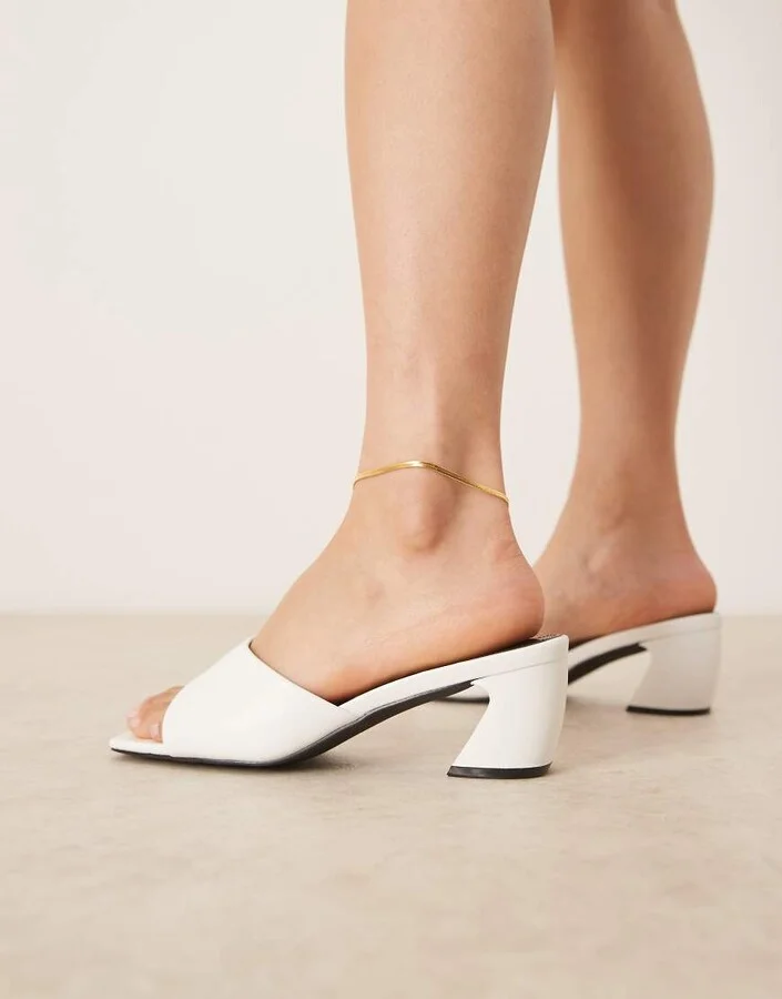 RAID Wide Fit Saanvi block heel mules in white - Image 4