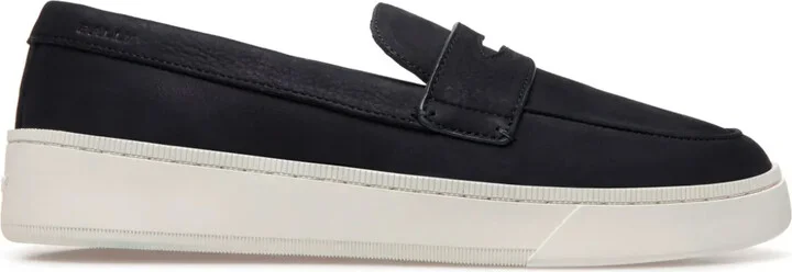 Raise sneakers