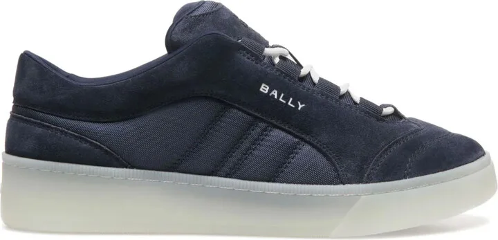 Raise sneakers