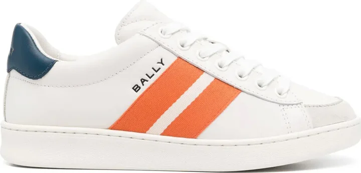Raise sneakers