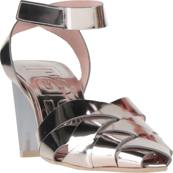 Ras Woman Pumps - Image 4