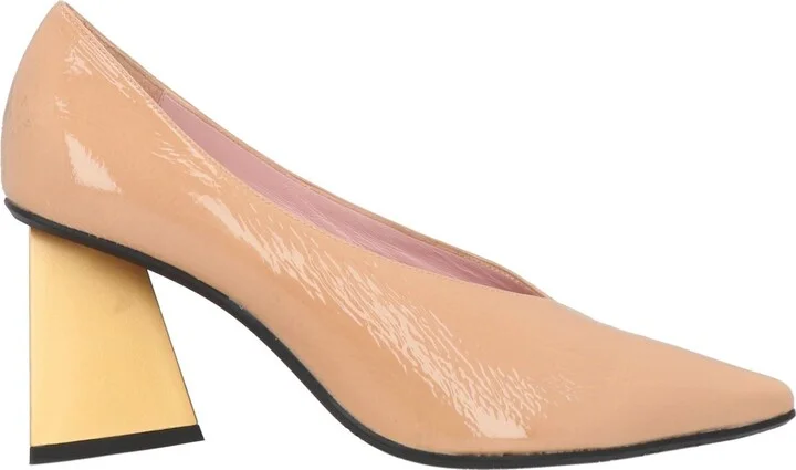 Ras Woman Pumps - Image 9