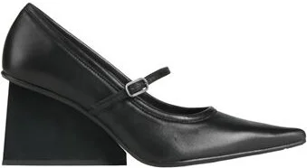 Ras Woman Pumps
