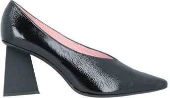 Ras Woman Pumps