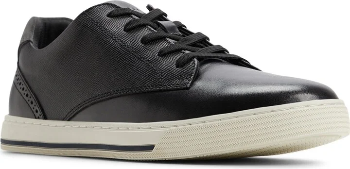 Raynes Sneaker