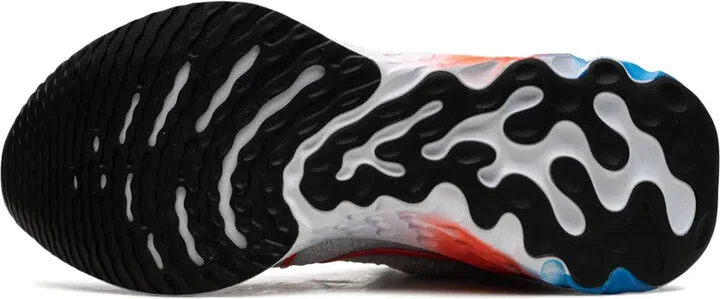React Infinity Run FK 3 "Grey Bright Crimson" sneakers - Image 4