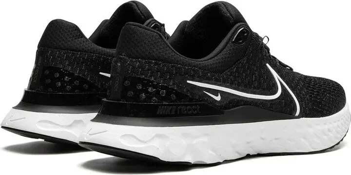 React Infinity Run Flyknit 3 "Black/White" sneakers - Image 3