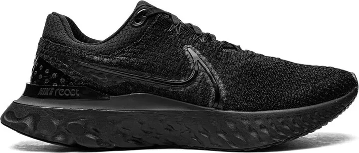 React Infinity Run Flyknit 3 "Triple Black" sneakers