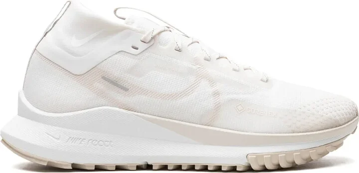 React Pegasus Trail 4 GTX "Phantom" sneakers