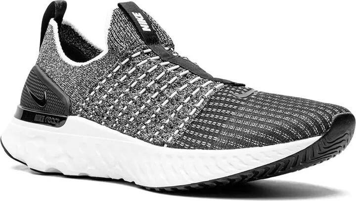 React Phantom Run Flyknit 2 "Oreo" sneakers - Image 2