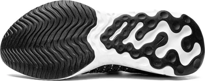 React Phantom Run Flyknit 2 "Oreo" sneakers - Image 4