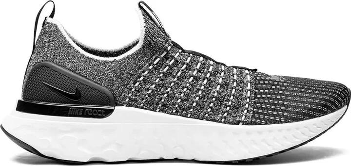 React Phantom Run Flyknit 2 "Oreo" sneakers