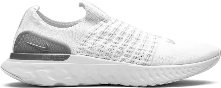 React Phantom Run Flyknit 2 sneakers