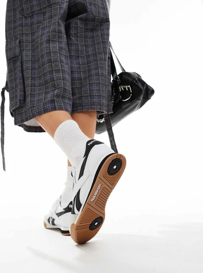 Rebook Campio XT sneakers in white and black - Image 3