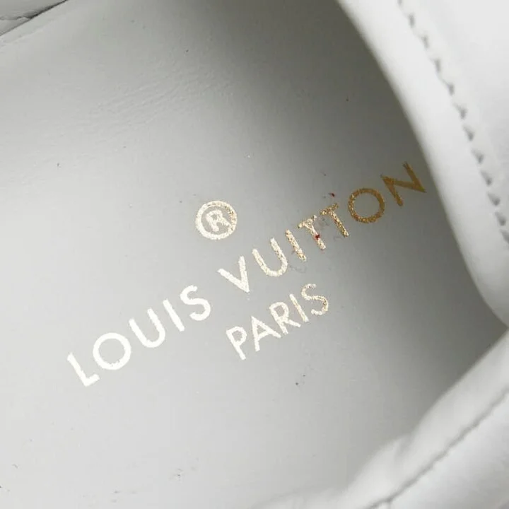 Red Color White Sneakers (Pre-Owned) - Image 10