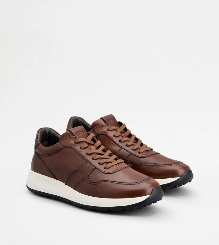 Red Dot Sneakers in Leather - Image 2