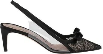 Red(v) Woman Pumps