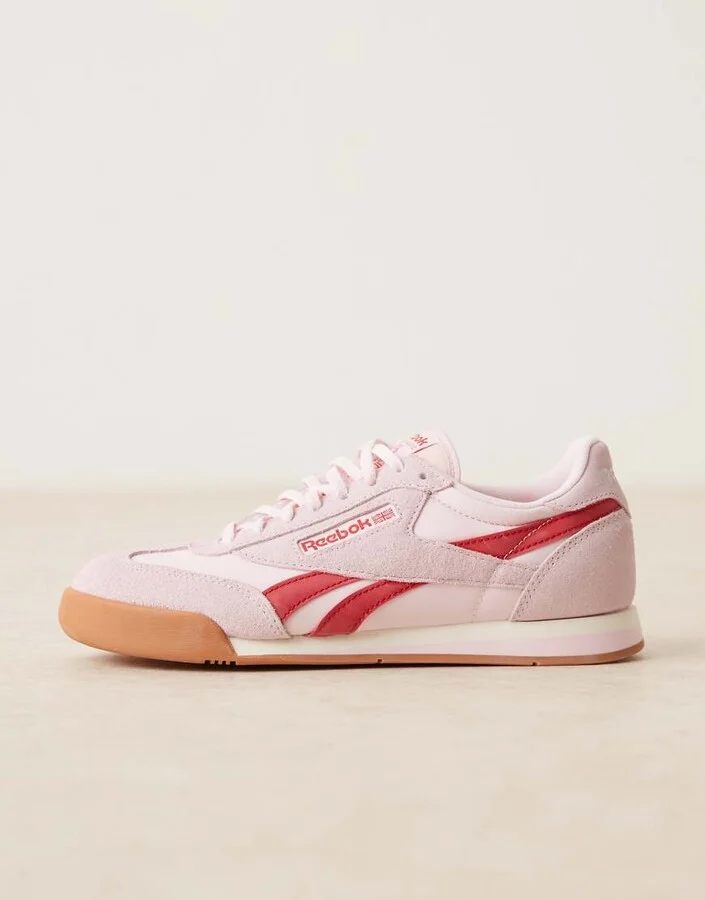 Reebok Campio XT sneakers in pink with gumsoles - Image 2