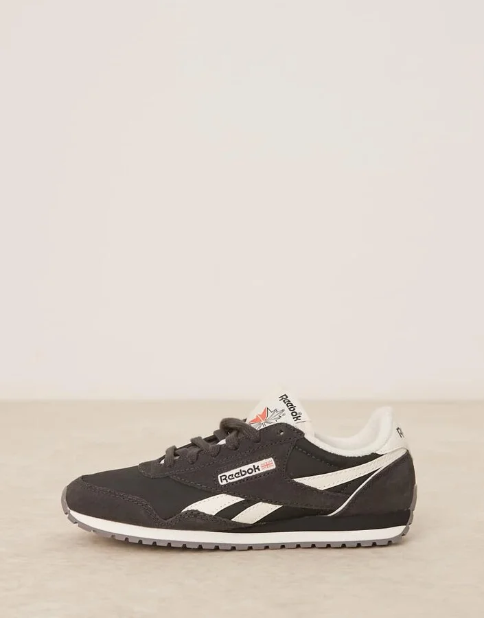 Reebok Classic AZ sneakers in black - Image 2