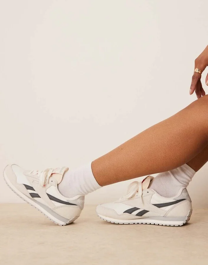 Reebok Classic AZ sneakers in white and gray detail
