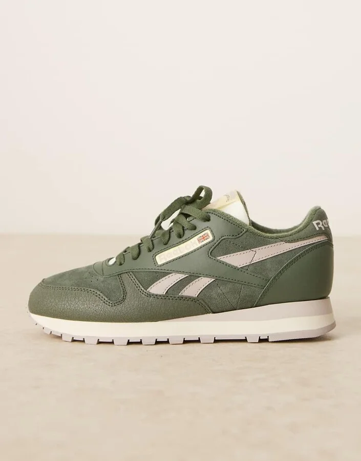 Reebok Classic leather sneakers in khaki - Image 2