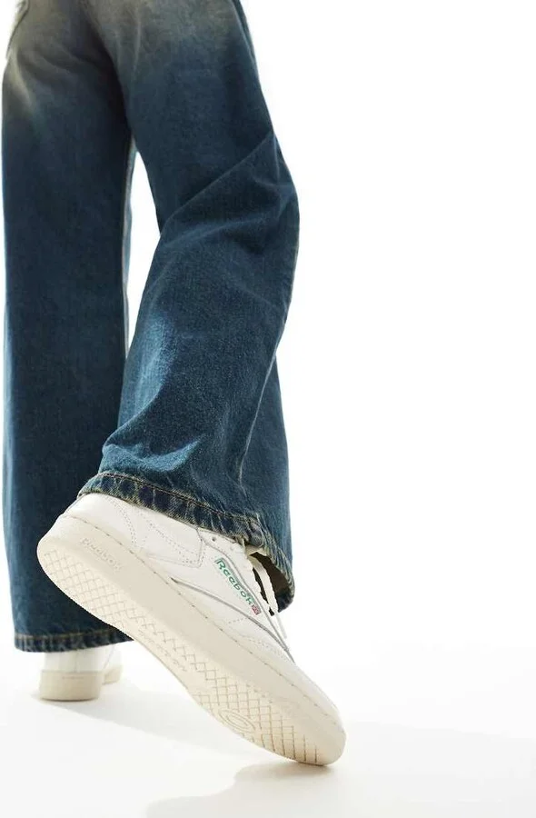 Reebok club c 85 vintage trainers in off white - Image 3