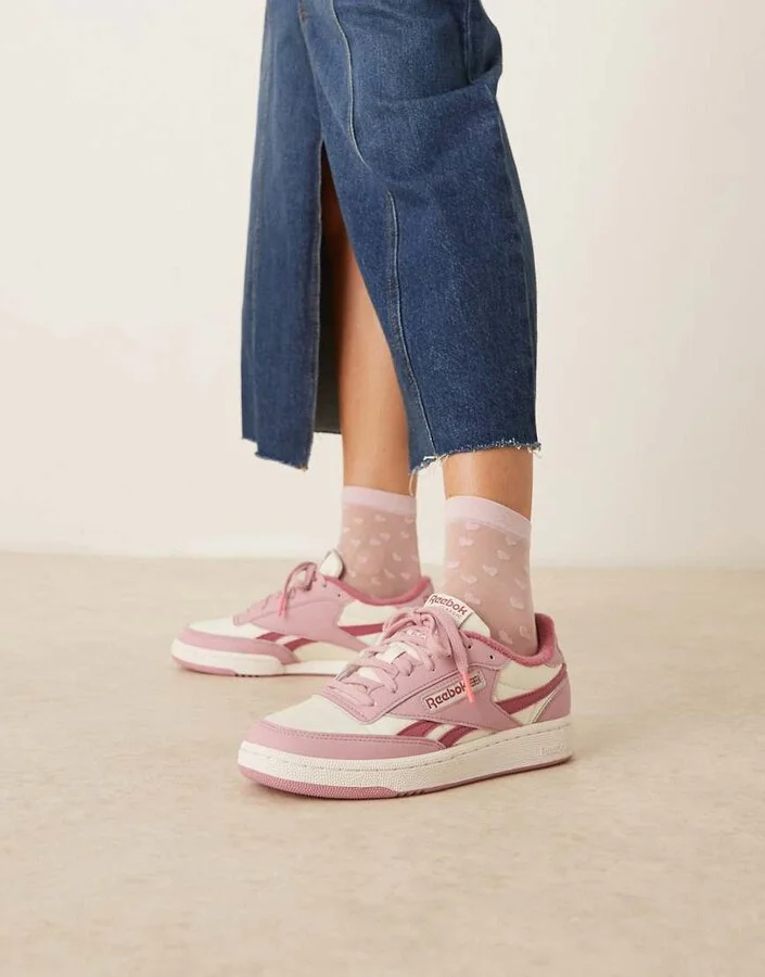 Reebok Club C Revenge II sneakers in white and pink - Image 4