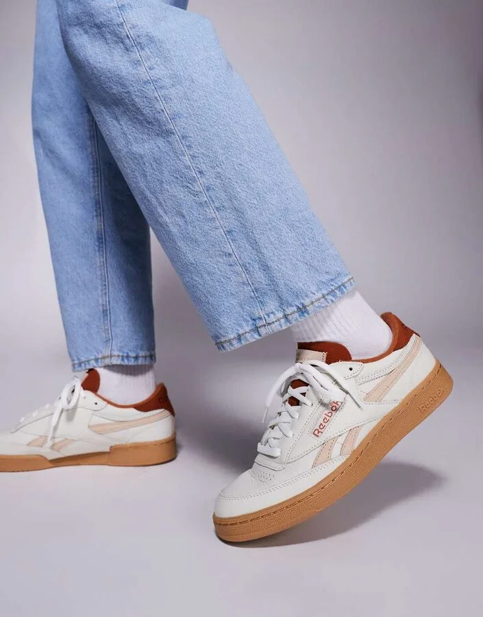 Reebok club C vintage revenge sneakers in white - Image 3