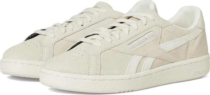 Reebok Lifestyle Club C Grounds UK Women's Shoes Vintage Chalk/Chalk/Sand : 6.5 B - Medium, Suede