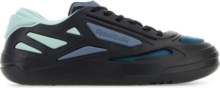Reebok Sneakers