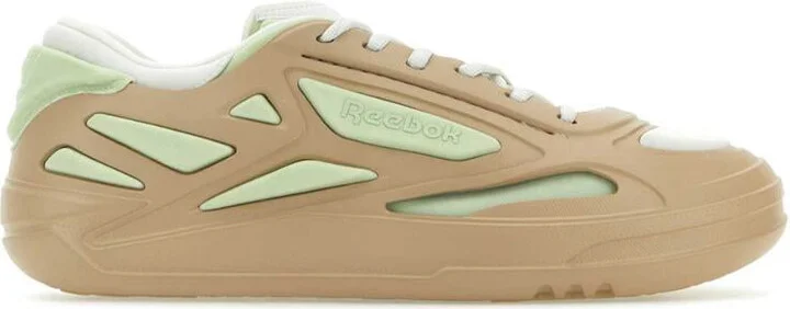 Reebok Sneakers