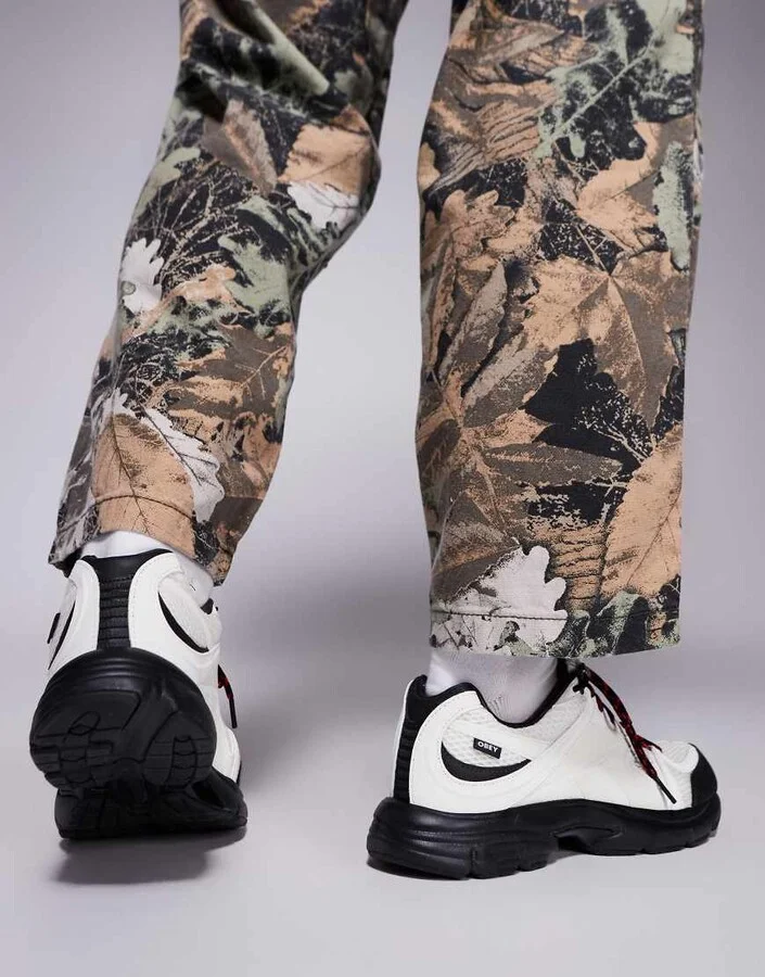 Reebok x Obey Premier Road Plus VI sneakers in white - Image 4