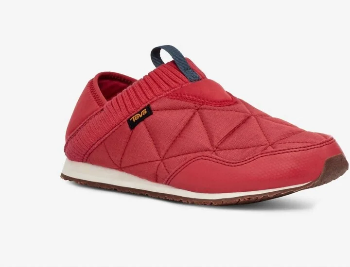 Reember Moccasin Shoes In Cranberry