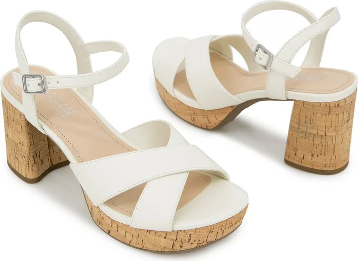 Reeva Platform Sandal - Image 9