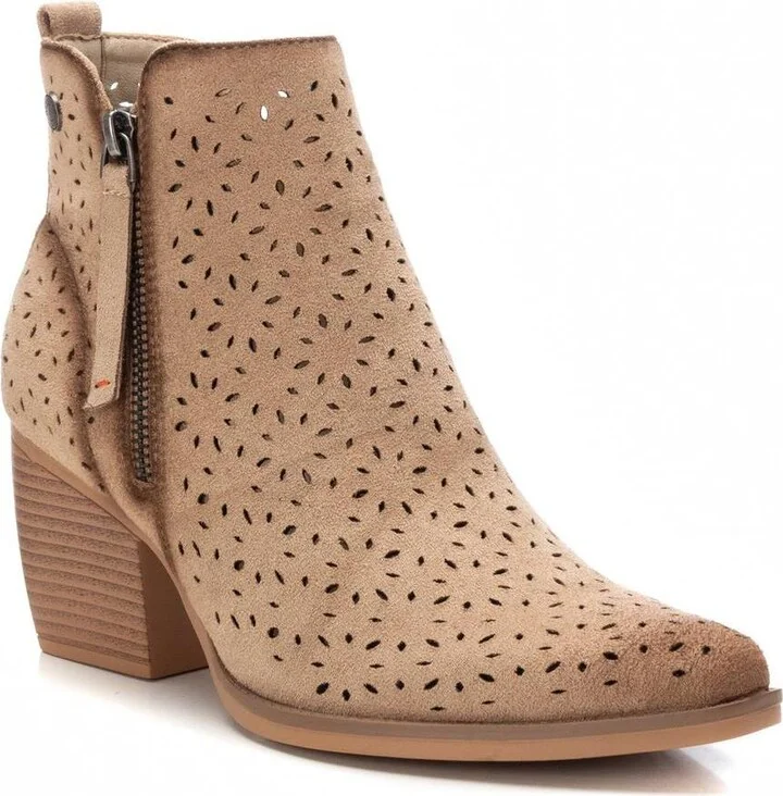 Refresh Women's Fashion Italian Western Booties with Side Zipper By Xti - Image 3