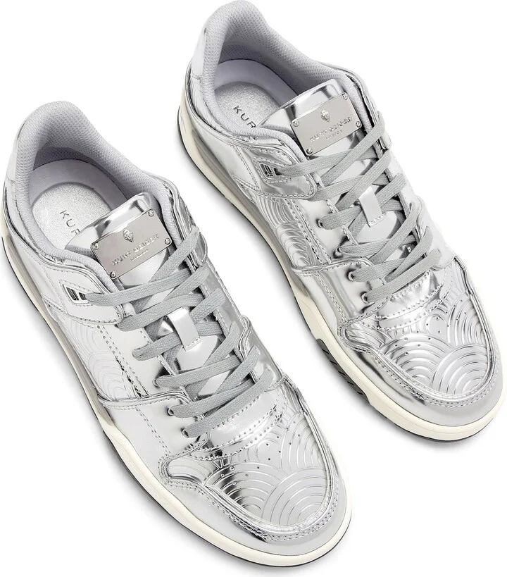 Regan Low Top Sneaker