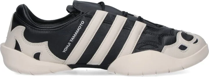 regu 2002 Sneakers